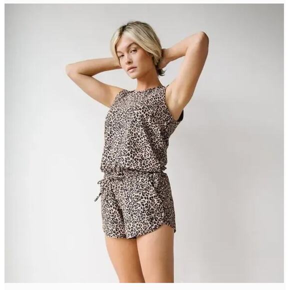 Albion Fit Cheetah/Leopard Tank Romper Size Medium - Picture 1 of 9